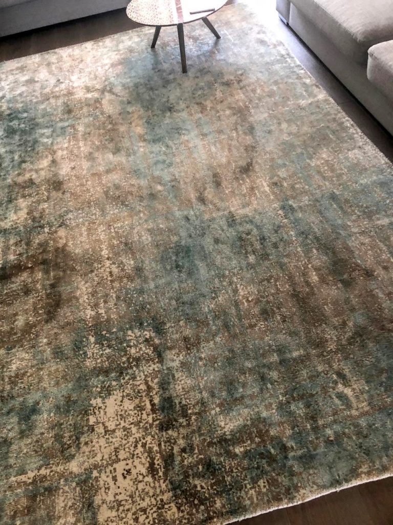 Химчистка ковров с выездом на дом в Москве